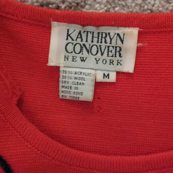 Red Dress - Picture 5 of 5